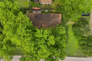608 Washington St, Smithville, TX 78957 - Photo 29