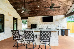 1718 Mountain Valley Rd, Concan, TX 78838 - Photo 29