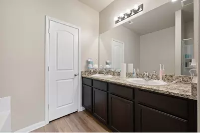 19601 Hubert R Humphrey Road, Manor, TX 78653 - Photo 11