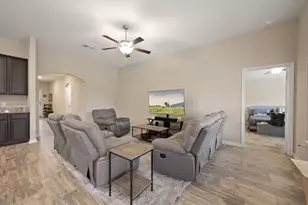 19601 Hubert R Humphrey Rd, Manor, TX 78653 - Photo 3