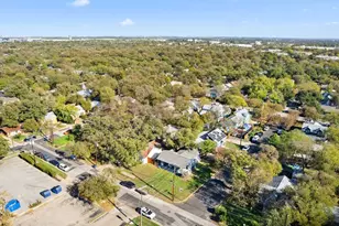 1202 E 29th St, Austin, TX 78722 - Photo 33