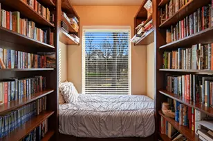 187 Territory Dr, Bastrop, TX 78602 - Photo 5