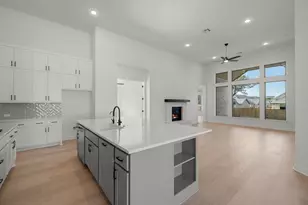 318 Wood Thrush Run, Kyle, TX 78640 - Photo 9