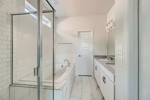 1408 Waterloo Shore Ln, Austin, TX 78741 - Photo 21