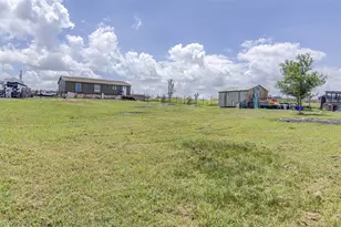 445 Rancho Linda Dr, Lockhart, TX 78644 - Photo 9