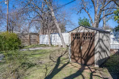 1012 W 6th Street, Taylor, TX 76574 - Photo 27