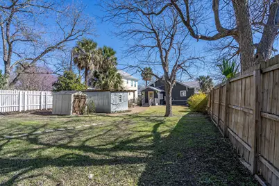 1012 W 6th Street, Taylor, TX 76574 - Photo 29