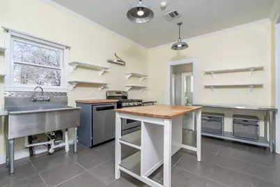 1012 W 6th Street, Taylor, TX 76574 - Photo 13