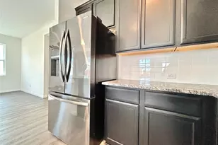 202 Pebblestream Pass, Taylor, TX 76574 - Photo 15