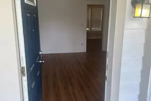 914 W Lynwood Ave, San Antonio, TX 78201 - Photo 3