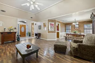 307 Cherrywood Cir, Taylor, TX 76574 - Photo 11