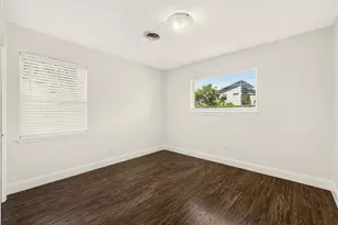 7711 Watson St, Austin, TX 78757 - Photo 17