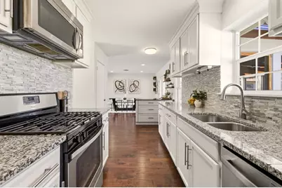 8100 Stillwood Lane, Austin, TX 78757 - Photo 19