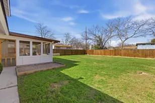 8100 Stillwood Ln, Austin, TX 78757 - Photo 33