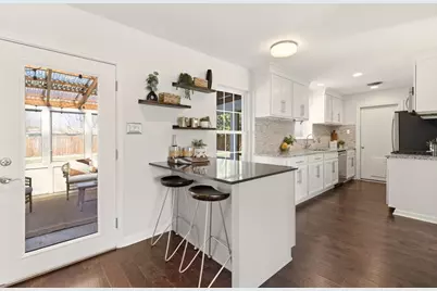 8100 Stillwood Lane, Austin, TX 78757 - Photo 13