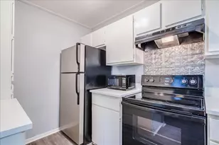 2018 W Rundberg Ln, Austin, TX 78758 - Photo 9