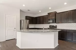 128 Dylan Dr, San Marcos, TX 78666 - Photo 9