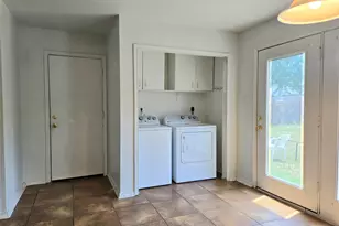 161 Beech Dr, Kyle, TX 78640 - Photo 5