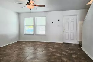 161 Beech Dr, Kyle, TX 78640 - Photo 3