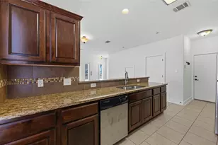 1620 Haskell St, Austin, TX 78702 - Photo 5