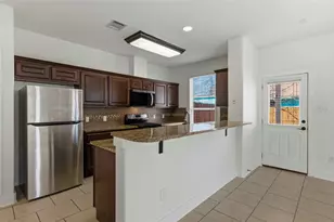 1620 Haskell St, Austin, TX 78702 - Photo 7