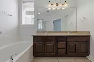 1620 Haskell St, Austin, TX 78702 - Photo 15