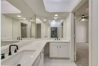 7701 Rialto Boulevard #1116, Austin, TX 78735 - Photo 17