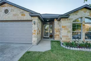 1003 Clayton Dr, Leander, TX 78641 - Photo 3