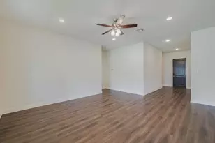 230 Sigel Ave, New Braunfels, TX 78132 - Photo 5