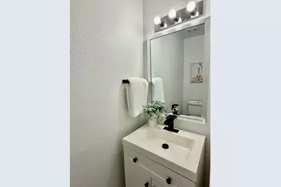 4807 E Oltorf Street #B, Austin, TX 78741 - Photo 11