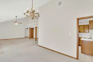 1403 Stone Ridge Dr, Taylor, TX 76574 - Photo 15