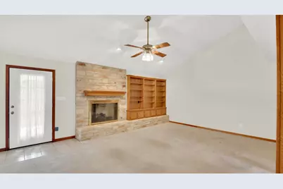 1403 Stone Ridge Drive, Taylor, TX 76574 - Photo 9