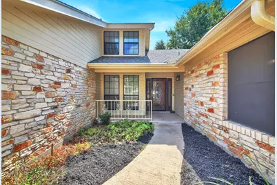 1403 Stone Ridge Drive, Taylor, TX 76574 - Photo 5