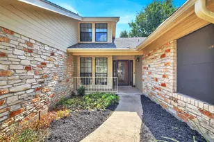 1403 Stone Ridge Dr, Taylor, TX 76574 - Photo 5