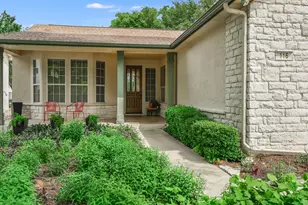 116 Running Water St, Georgetown, TX 78633 - Photo 3