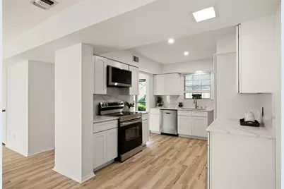 3613 Las Colinas Drive #C, Austin, TX 78731 - Photo 9