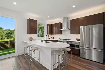 5201 E E. Mlk Jr Boulevard #6106, Austin, TX 78721 - Photo 3