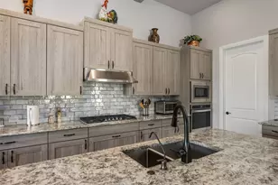 825 Faith Dr, Liberty Hill, TX 78642 - Photo 5