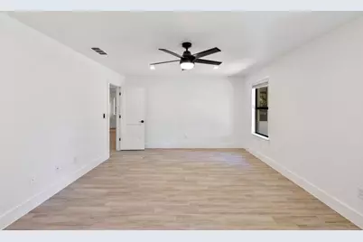336 Columbine Street, Meadowlakes, TX 78654 - Photo 21