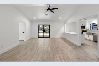 336 Columbine Street, Meadowlakes, TX 78654 - Photo 15
