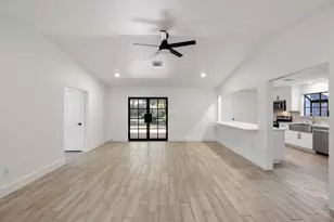 336 Columbine St, Meadowlakes, TX 78654 - Photo 15