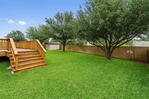 219 Wildwood Dr, Georgetown, TX 78633 - Photo 33