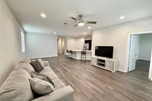 7709 Linnie Ln, Austin, TX 78724 - Photo 9