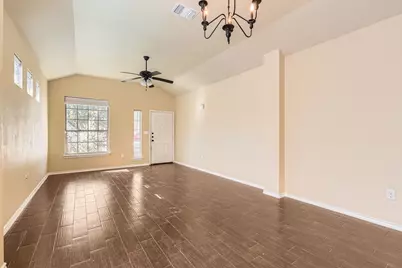 107 Creekside Villa Drive, Kyle, TX 78640 - Photo 9