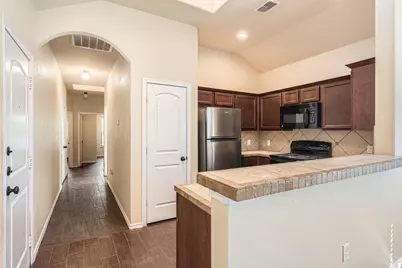 107 Creekside Villa Drive, Kyle, TX 78640 - Photo 13