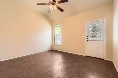 107 Creekside Villa Drive, Kyle, TX 78640 - Photo 15
