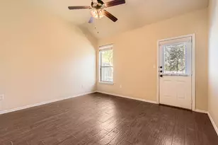 107 Creekside Villa Dr, Kyle, TX 78640 - Photo 15