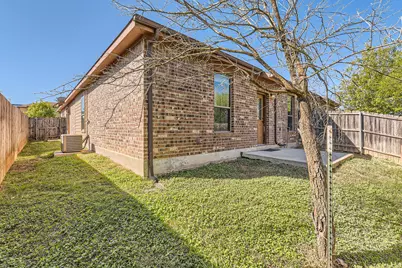 107 Creekside Villa Drive, Kyle, TX 78640 - Photo 5