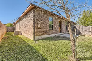 107 Creekside Villa Dr, Kyle, TX 78640 - Photo 5