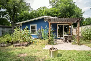 3303 Thompson St, Austin, TX 78702 - Photo 3